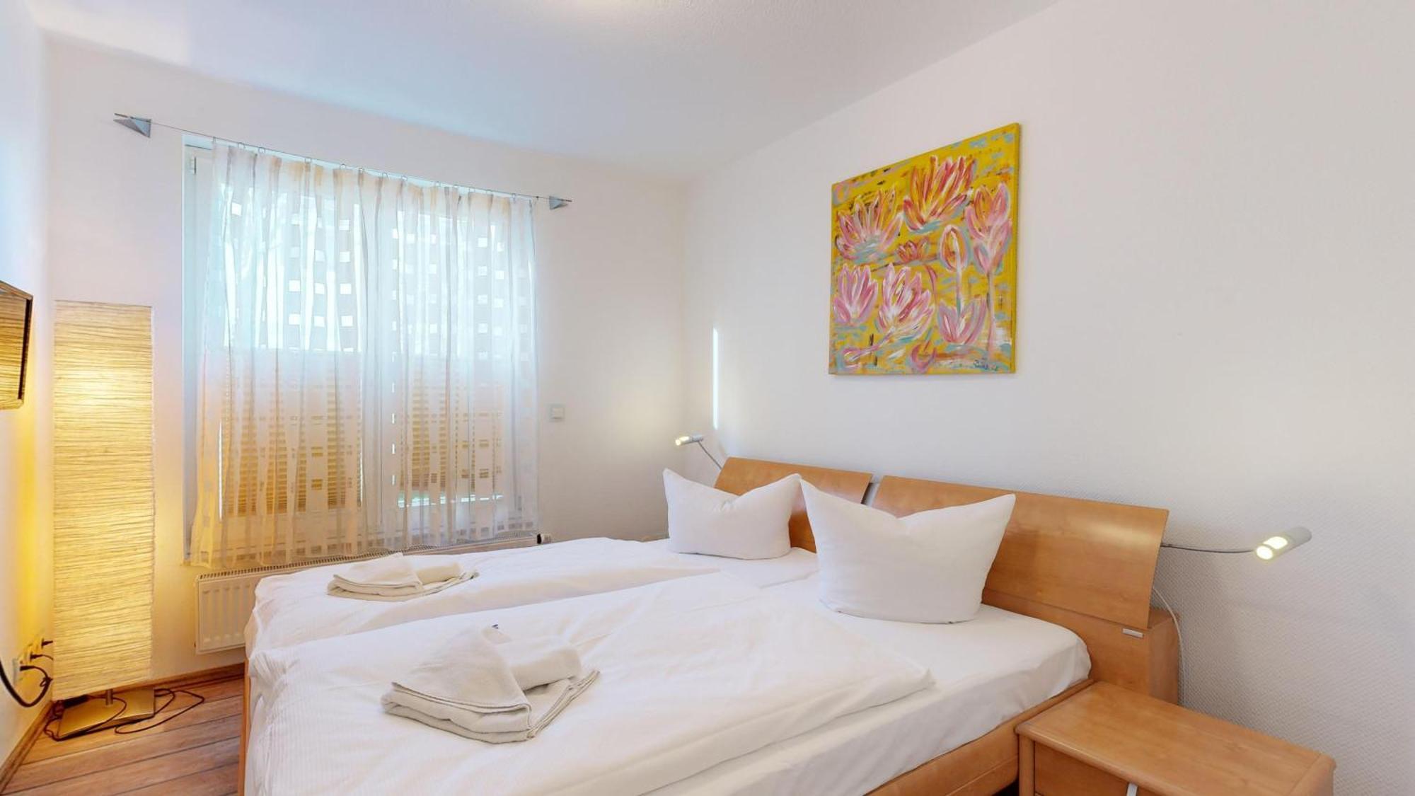 Strandnahe Fewo Mit 2 Schlafzimmern Und Terrasse, Villa Am Kurpark, بينز المظهر الخارجي الصورة